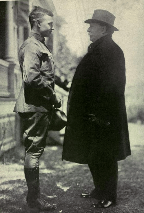 Charles Phelps Taft II with his father, William Howard Taft, prior to leaving for World War II