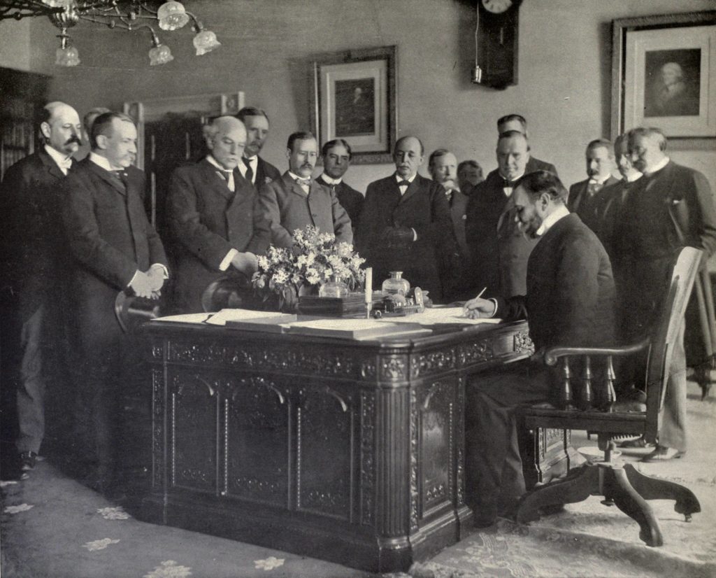 John Hay signs Treaty of Paris