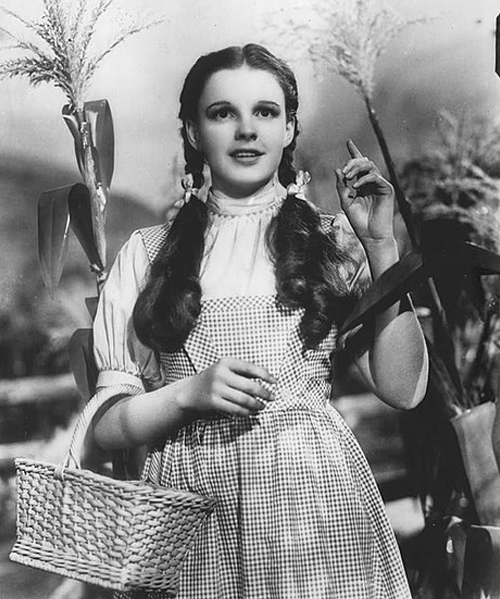WHO was going to play Dorothy
