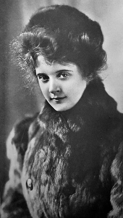 Burke early in her career c. 1908