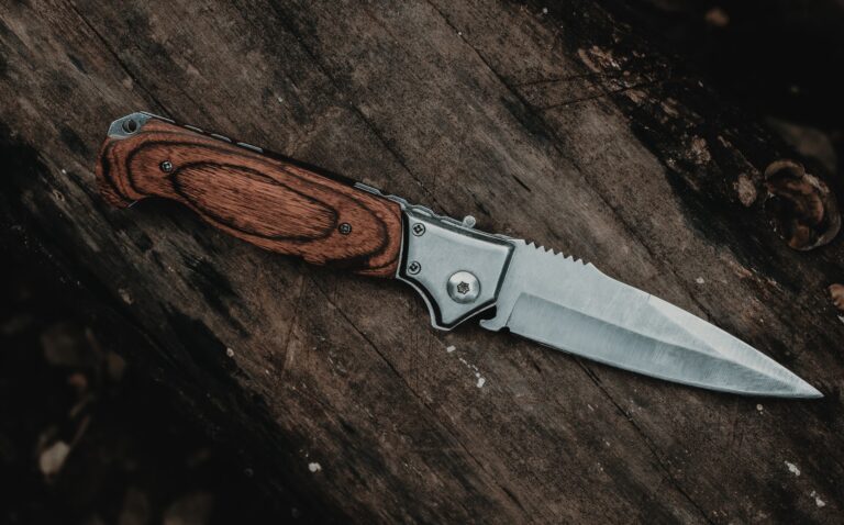 Introduction to Knife Throwing