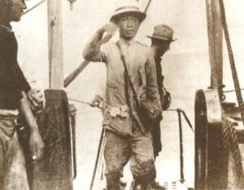 1901 march 23 aguinaldo boarding uss vicksburg on way to manila