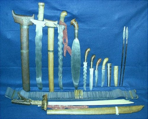 1902-05 captured Moro weapons