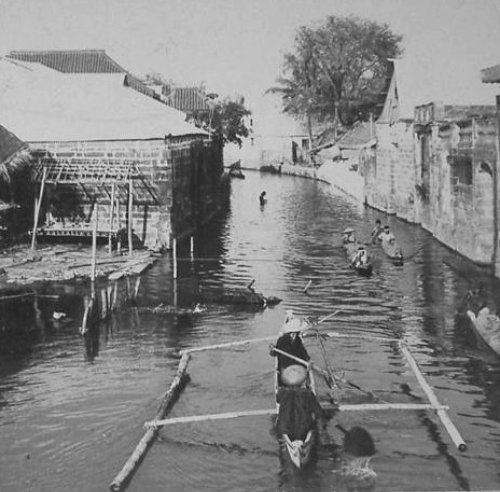 A waterway in Malolos 1898 underwood