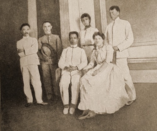 Aguinaldo at Malacanan with Annie Mitchell, 1901