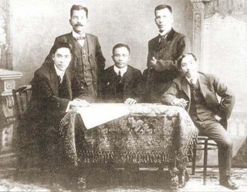 Artemio Ricarte n Vicente Sotto n others in Hong Kong 1911