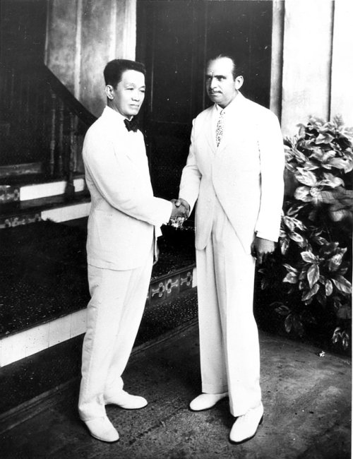 Emilio Aguinaldo and American actor Douglas Fairbanks at his Cavite home March 26 1931