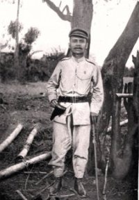 Gen Vicente Lukban with cane