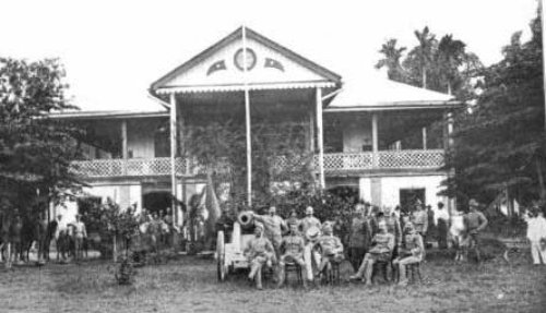 MacArthur and staff at HQ 2nd Div 8th Army Corps Bautista de Bayambang 1899
