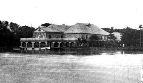 Malacanan Palace fronting on Pasig River 1899
