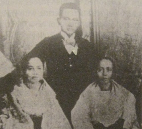 Miguel Malvar in his early 20s with wife Paula Maloles at L n mother in law at R
