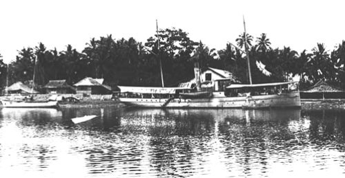 Samar (Gunboat No. 41), moored in Dagupan River Nov 1899