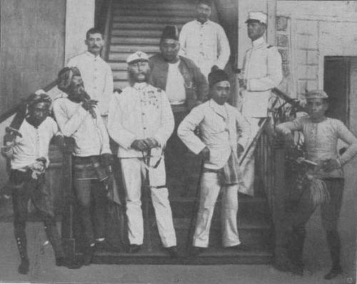 Sulu sultan with 4 US officers n 4 moros Jan 2 1900