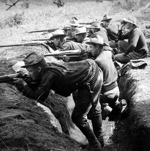 US troops in action vs Filipinos 1899