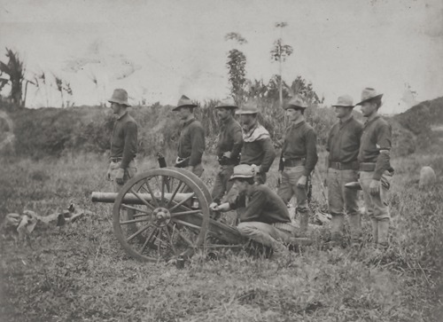 US troops using a cannon at Manila, 1898