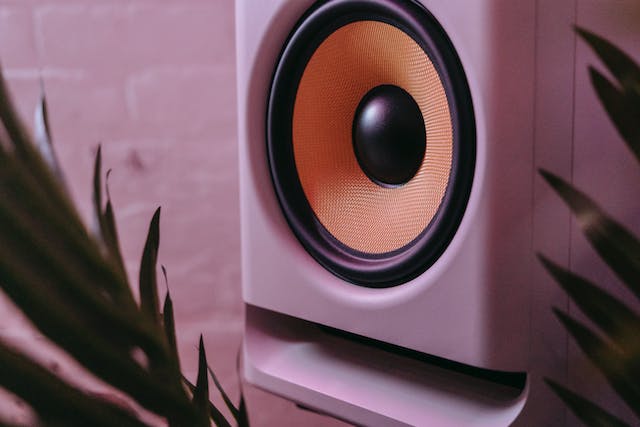 5 Signs You May Need To Upgrade Your Music Speakers