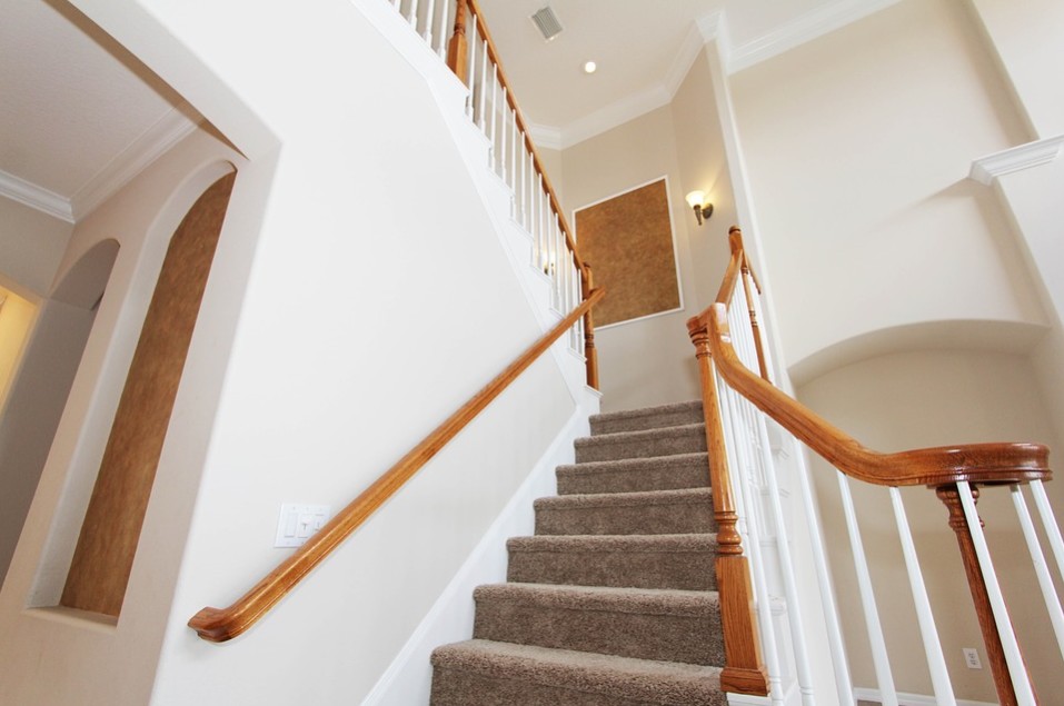 5 staircase safety tips 