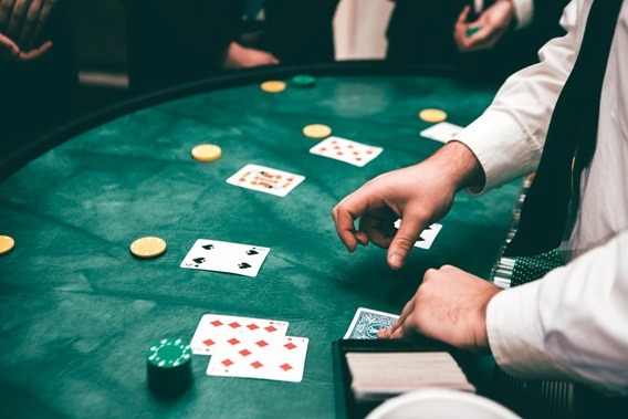 Are Live Casinos Destroying Land-Based Casinos