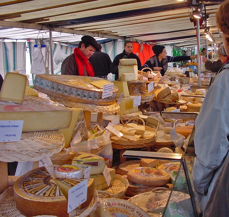 cheese market in Paris