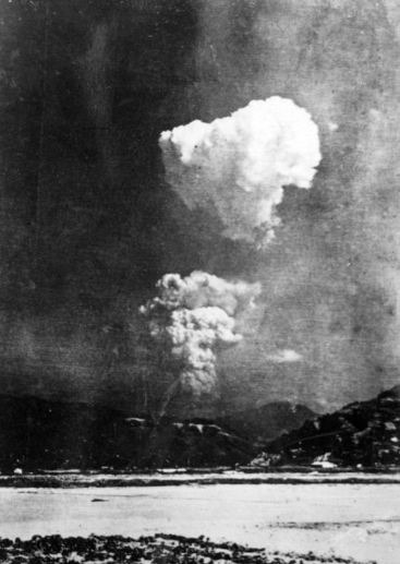The Hiroshima atomic bomb after 5 minutes of detonation.