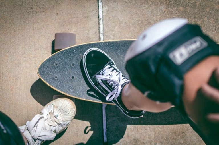 skateboard