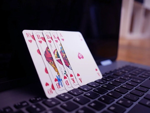 Interesting Games to Play Online - Poker online