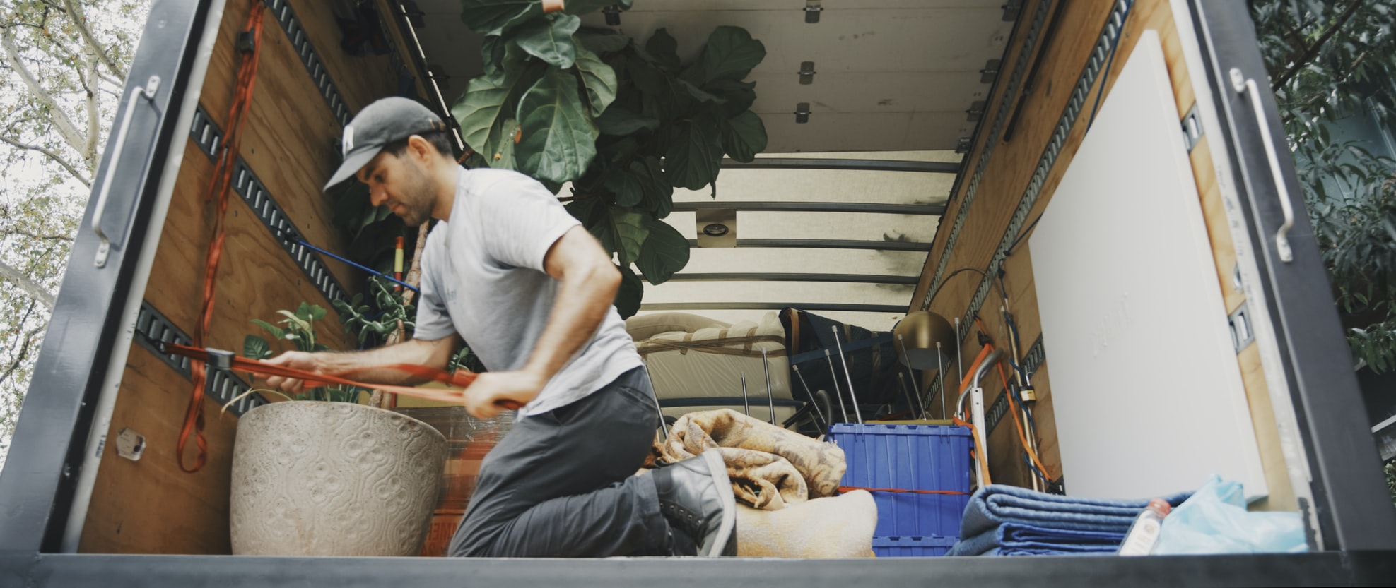 5 ways that a moving company can help make your day so much easier