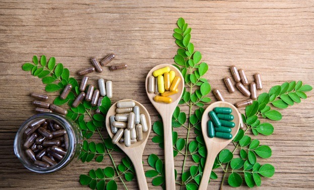 Top 3 Reasons Why You Should Incorporate Herbal Supplements Into Your Life