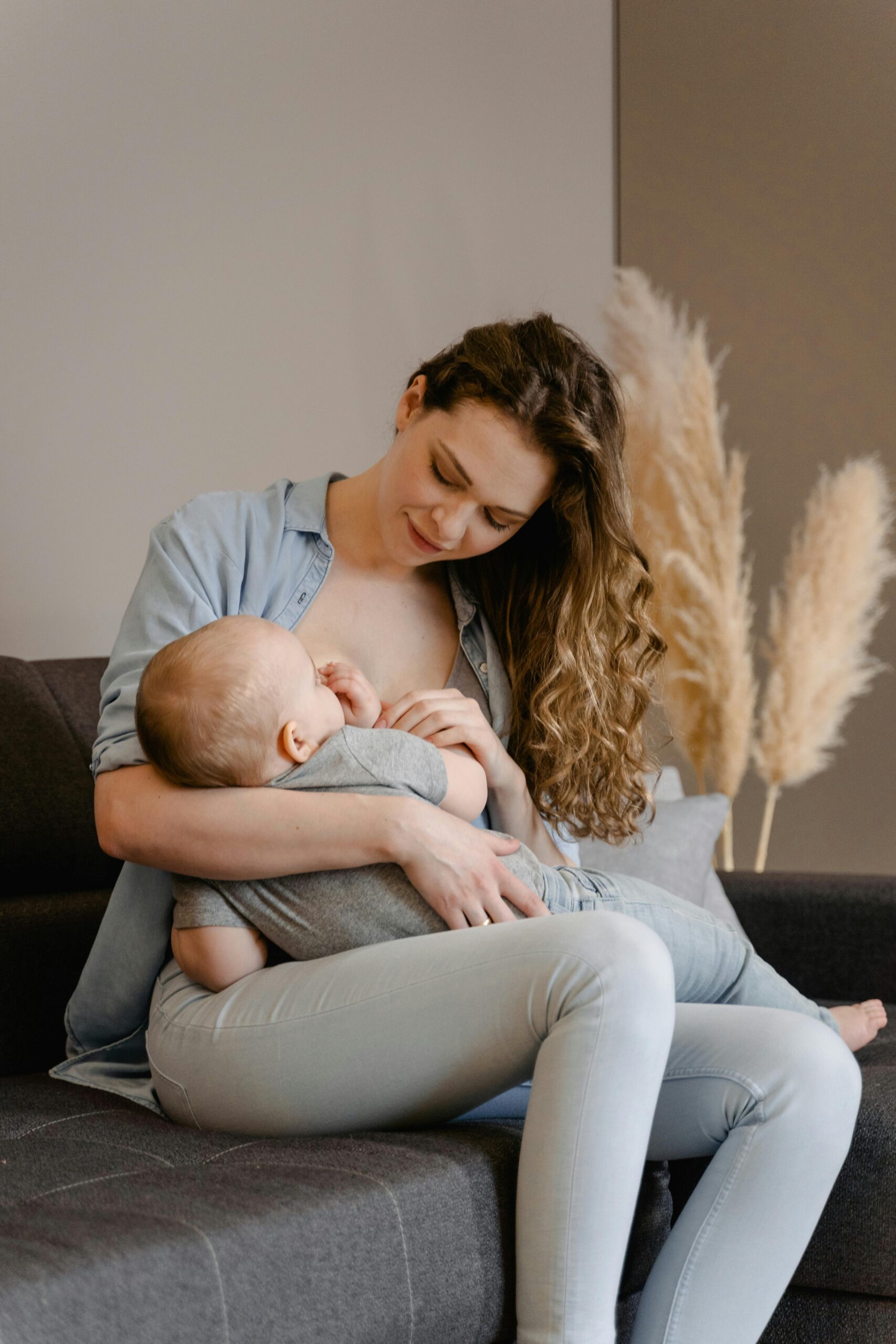 Weaning when and how to end breastfeeding