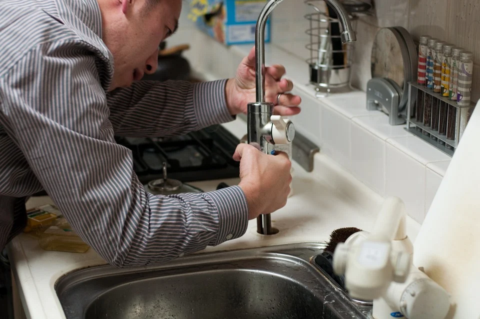 Common Plumbing Repairs & Problems Chicago Residents Face