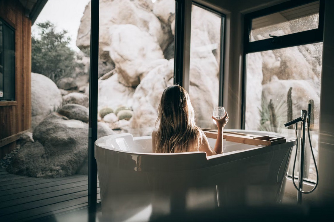 What you need to know about walk-in bathtubs
