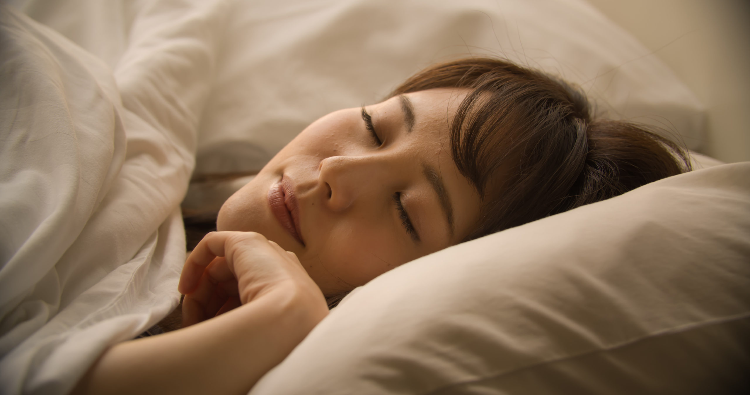 The Surprising Benefits Of Sleeping With A Japanese Pillow