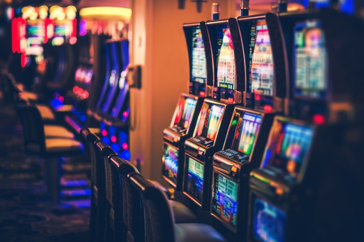 Different types and variations of slot games