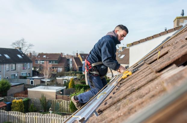 How to Choose the Right Roofing Experts