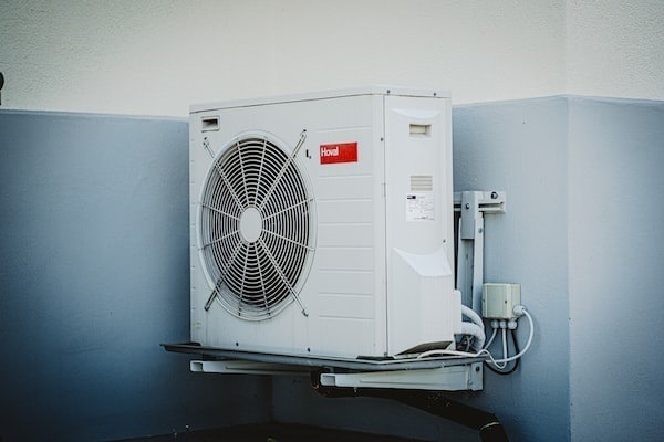 Potential Causes for a Heat Pump Blowing Cold Air