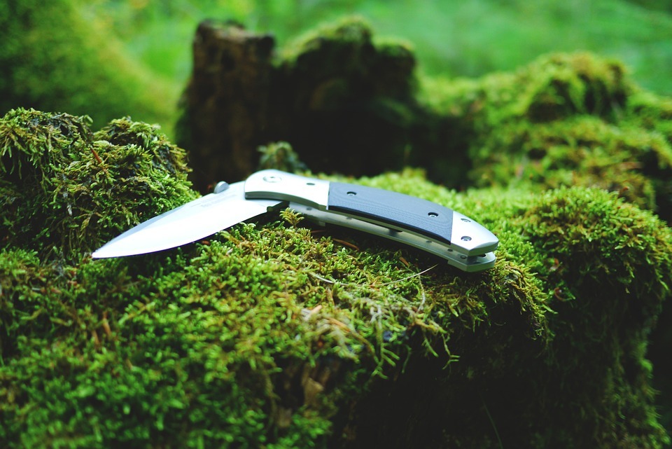 Here's what you should know before choosing a Bushcraft knife
