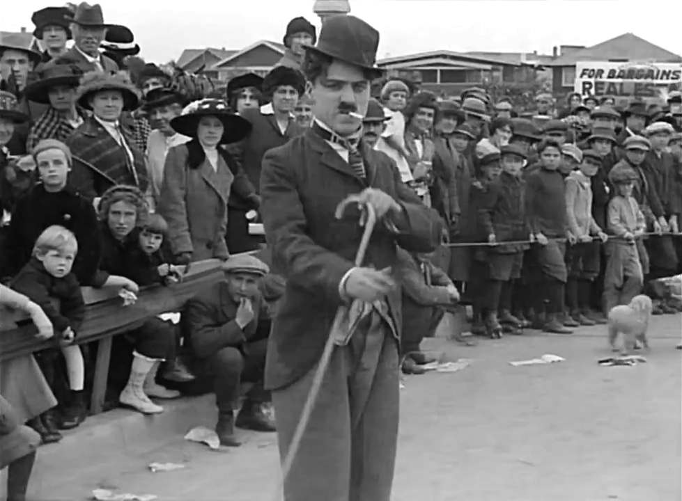 Charlie Chaplin in Kid Auto Races at Venice (1914)