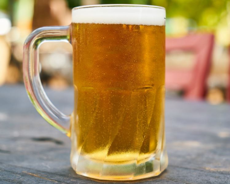A-mug-filled-with-beer