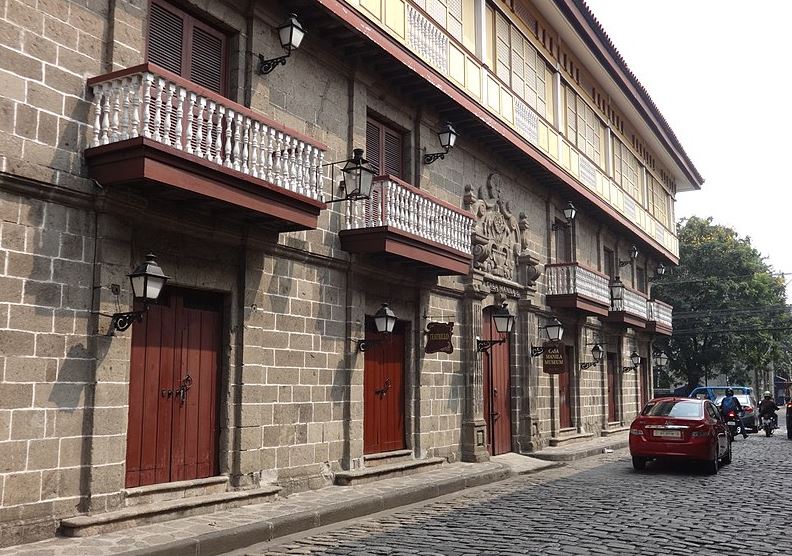 Characteristics-of-Spanish-Colonial-Architecture-in-the-Philippines
