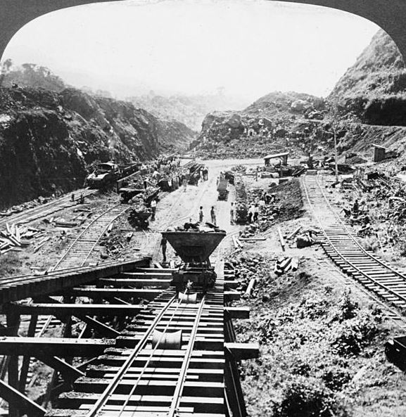construction work on the Gaillard Cut in 1907