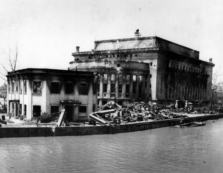 destroyed-Manila-Post-Office-after-the-war