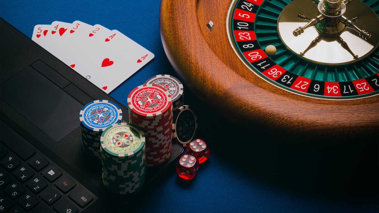 Crypto Casinos: The Ultimate Guide to Bitcoin Gambling