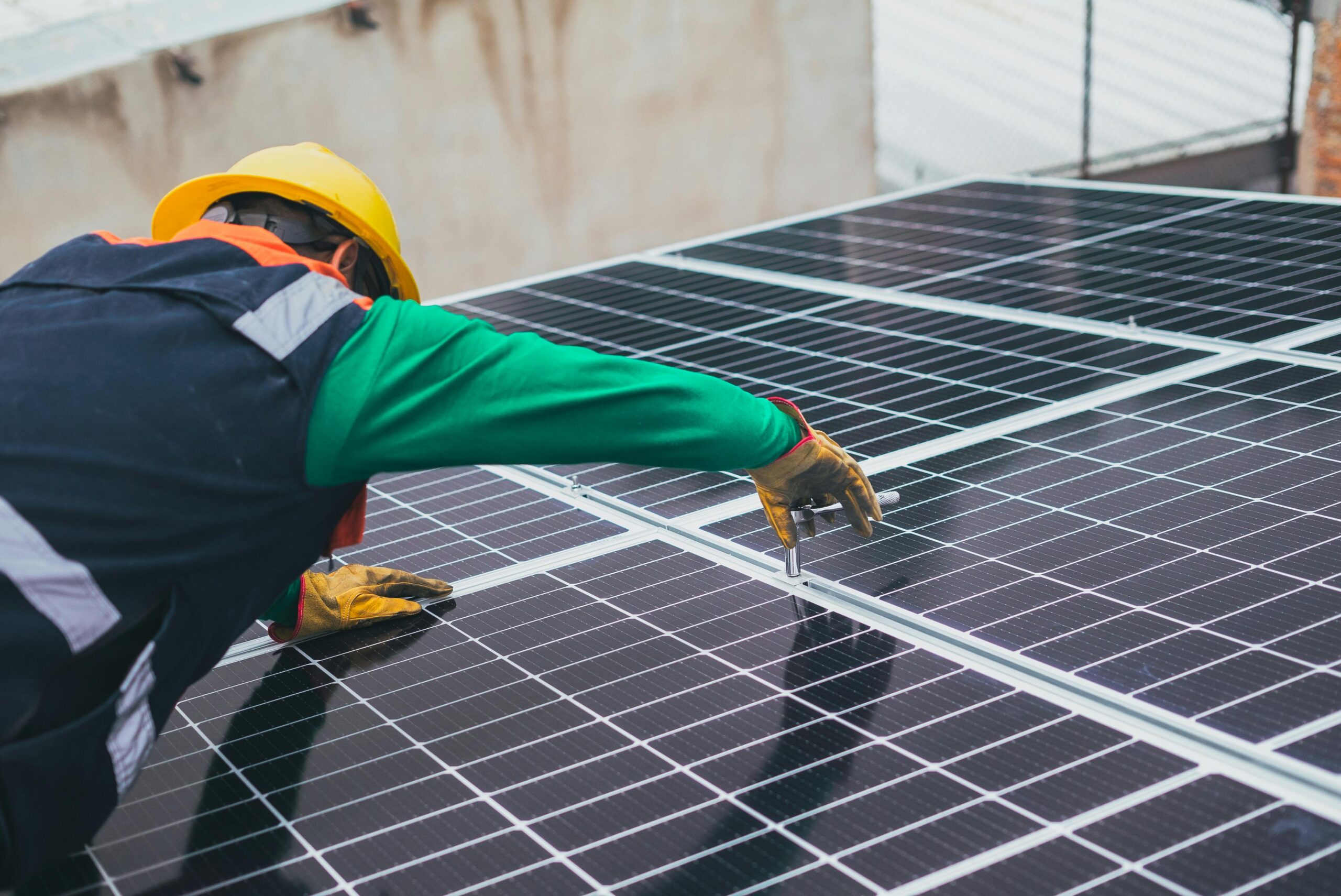 The Importance of Hiring a Solar Specialist for Your Installation Needs