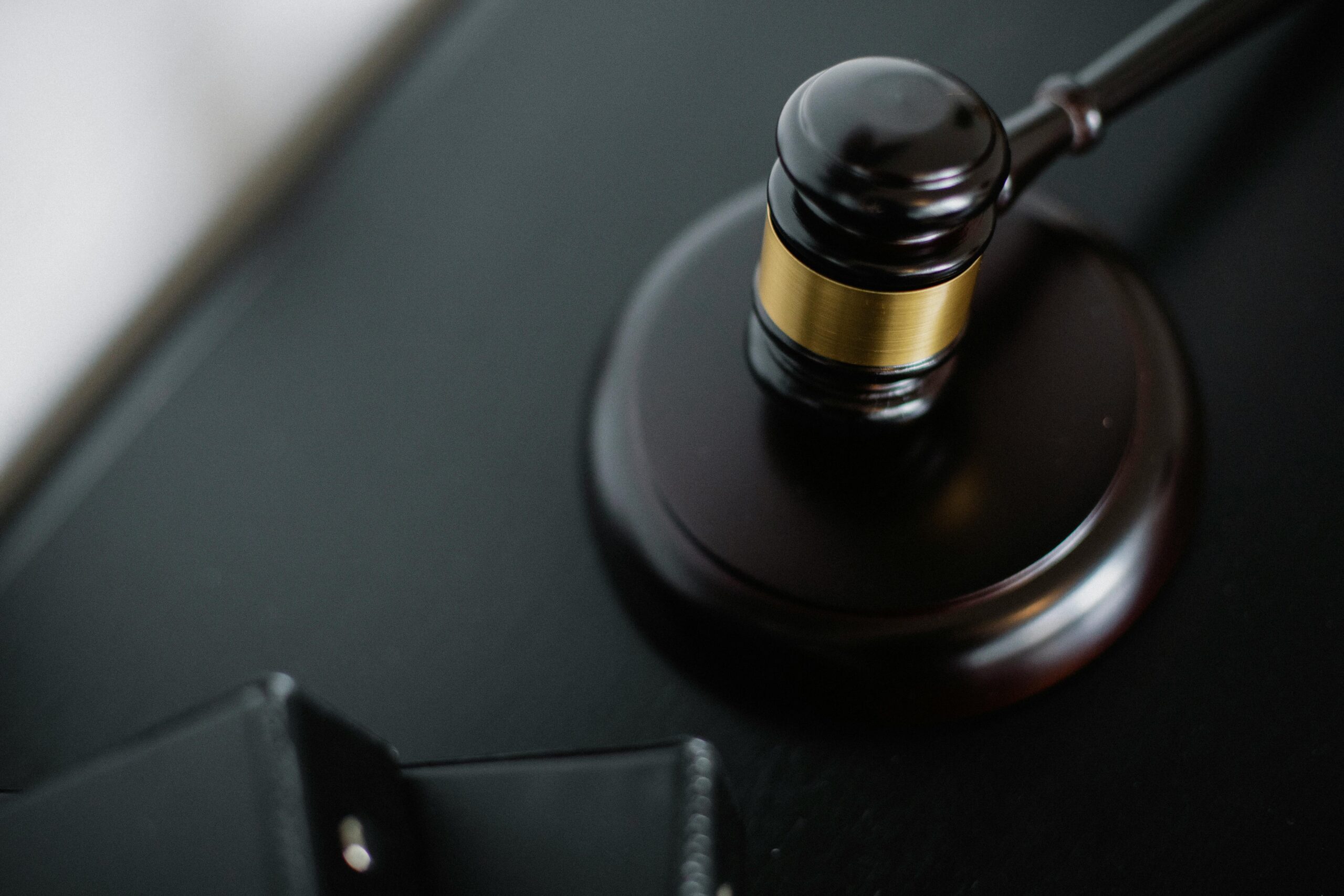 A Complete Guide To Slip and Fall Lawsuits