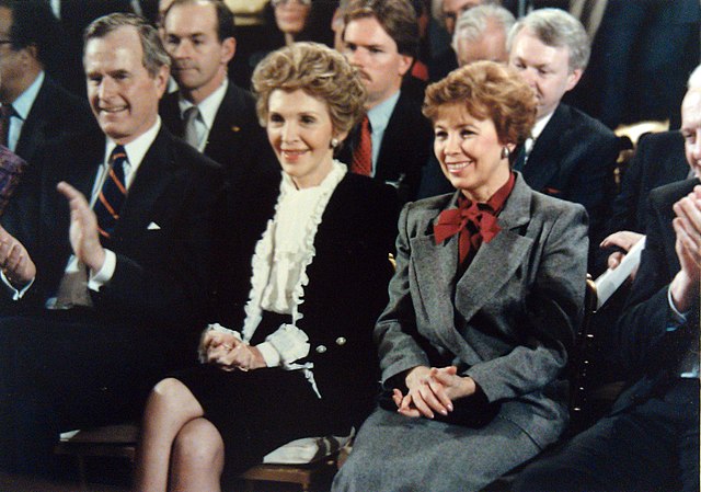 George H.W. Bush, Nancy Reagan, and Raisa Gorbachova