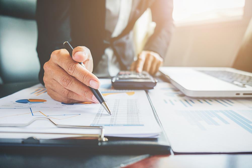 5 Advantages Of Professional Tax Accountants Over Diy Software